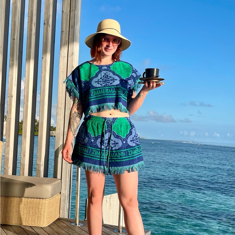 Meet your Posher, Simone